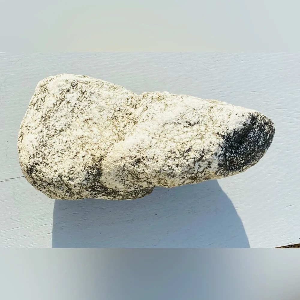 GraniteRock w/Hole For-Aquarium/Terrarium-Beautiful/Inserting/Beneficial/Natural